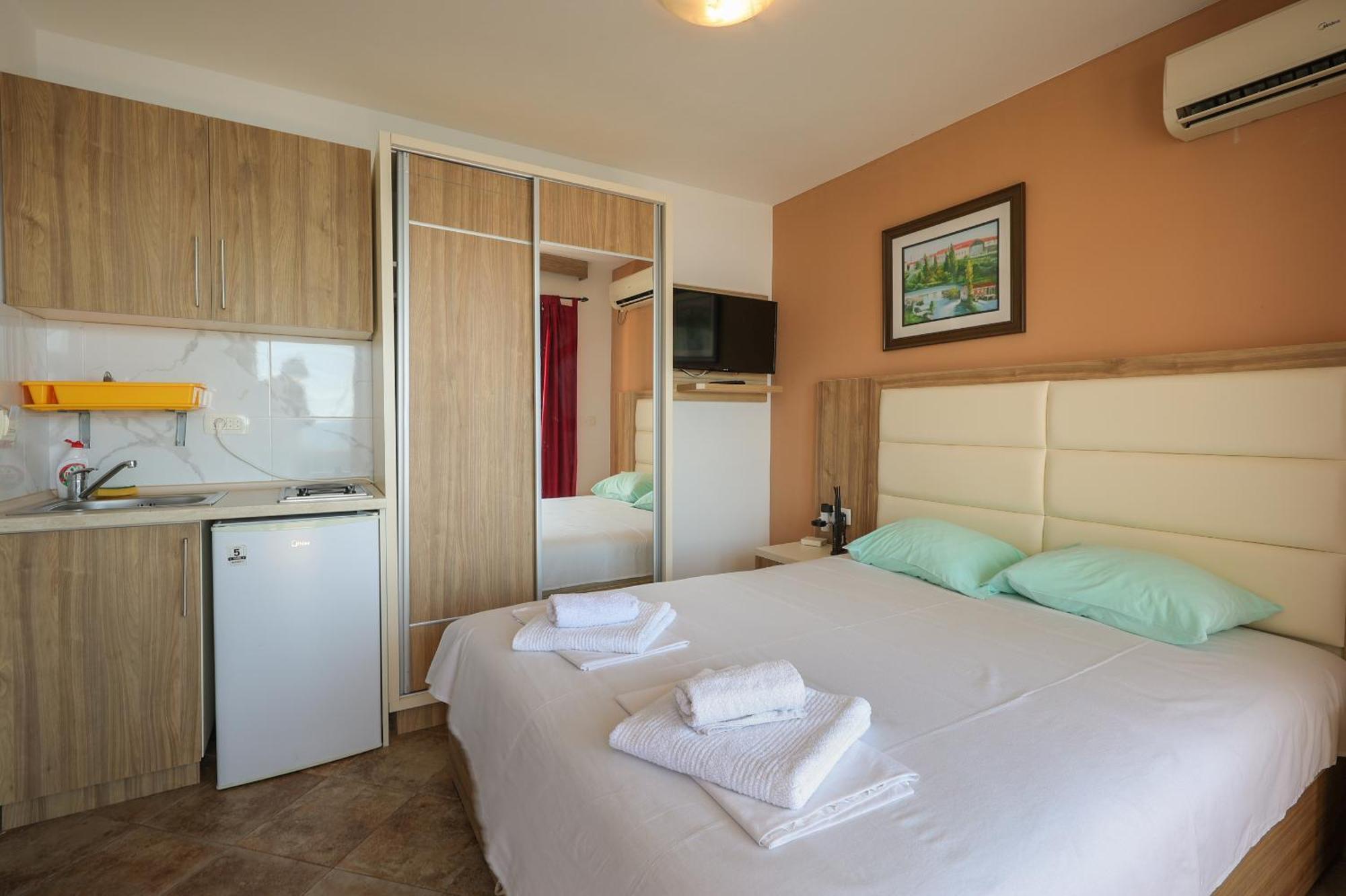 Athos Apartments Dobre Vode Dobra Voda Esterno foto